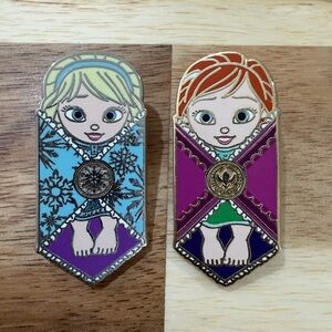 Disney Parks Frozen Baby Anna & Elsa Pin Set